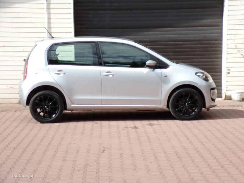 Volkswagen up! 5