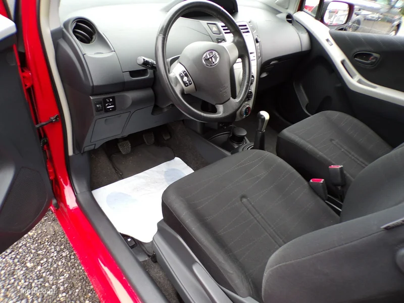 Toyota Yaris XP90 24