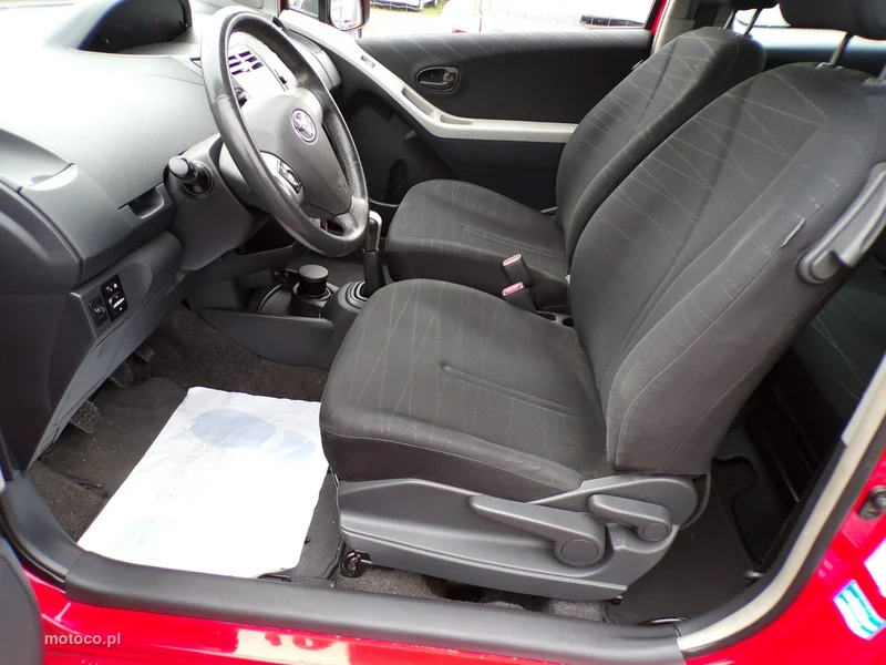 Toyota Yaris XP90 25