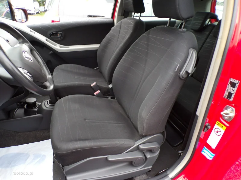 Toyota Yaris XP90 26