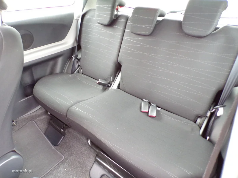Toyota Yaris XP90 27