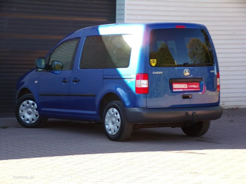 Volkswagen Caddy III 17