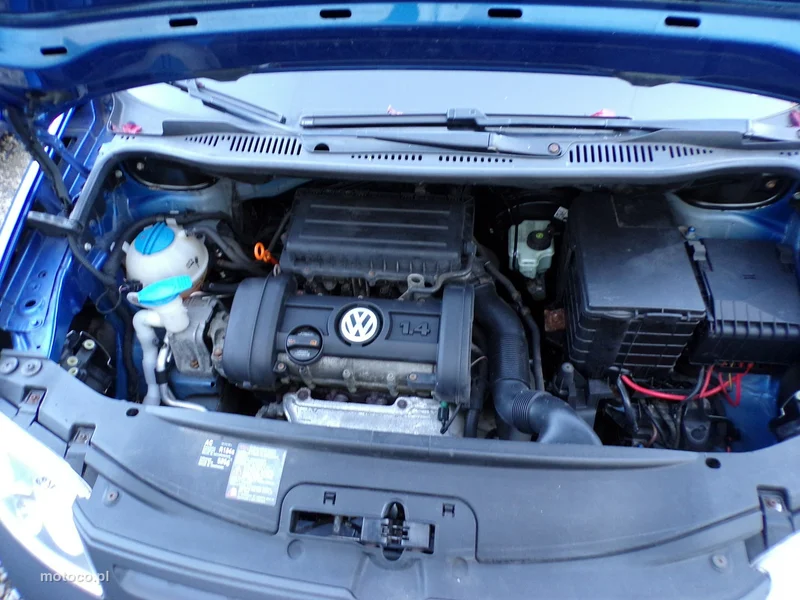 Volkswagen Caddy III 19