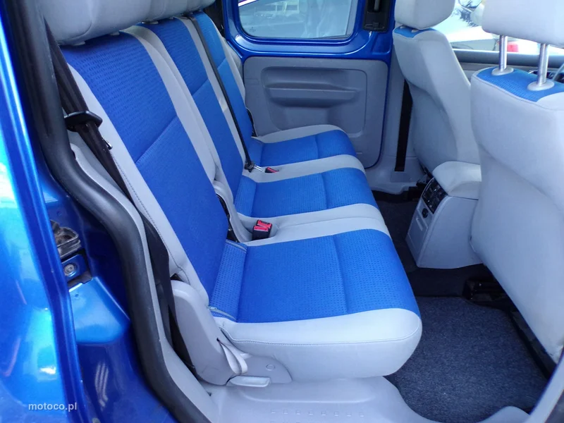 Volkswagen Caddy III 21