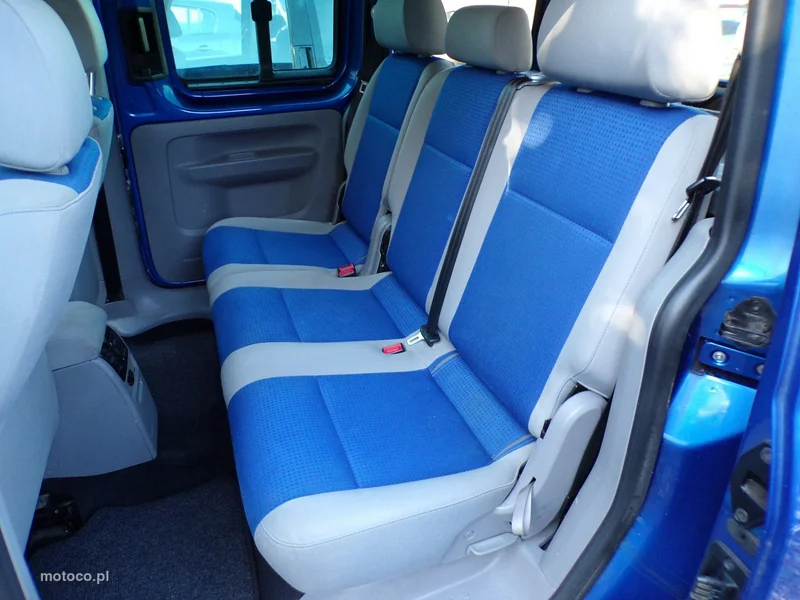 Volkswagen Caddy III 27