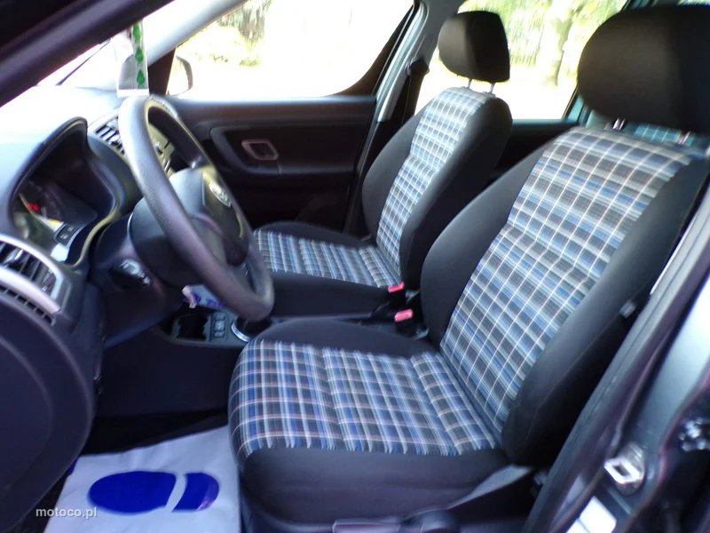 Skoda Roomster I 23