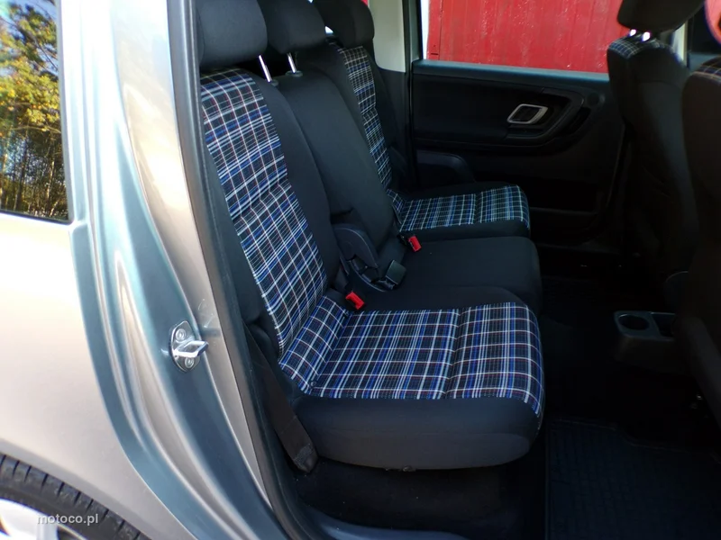 Skoda Roomster I 32