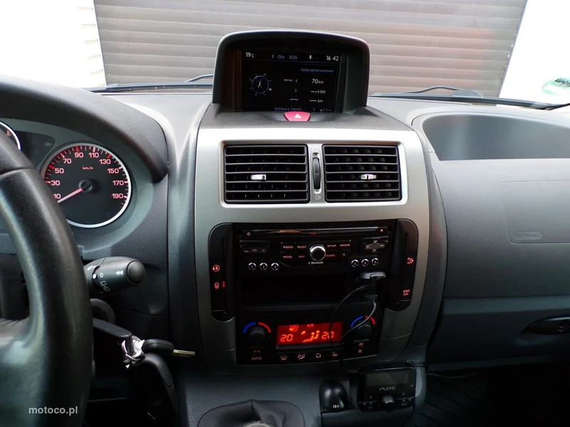 Peugeot Expert 18
