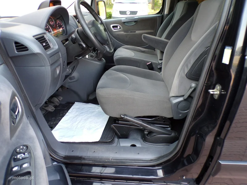 Peugeot Expert 21