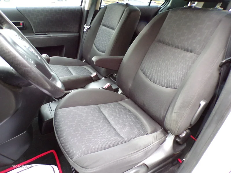 Mazda 5 19