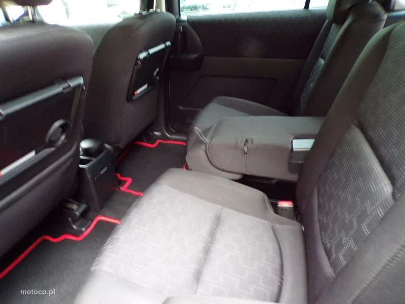 Mazda 5 28