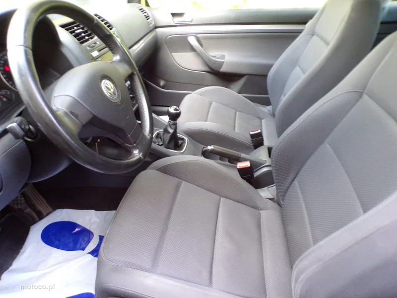Volkswagen Golf V 18