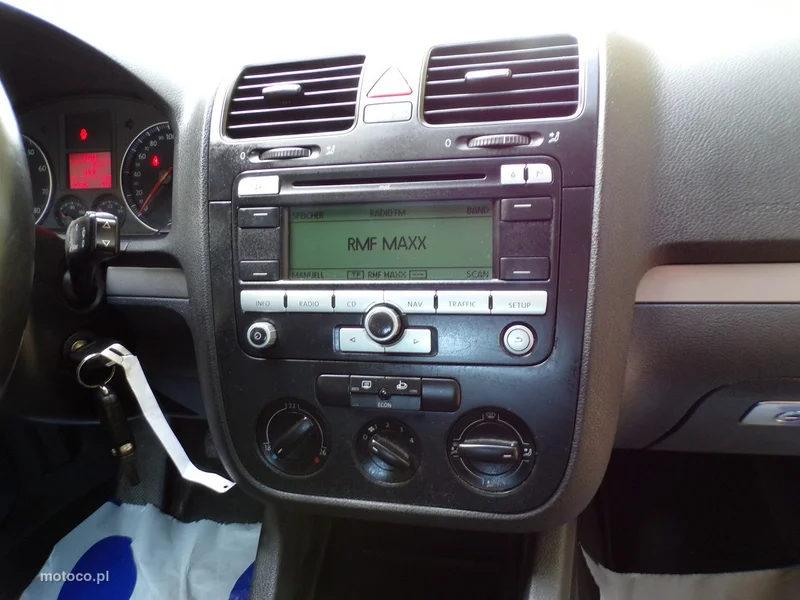 Volkswagen Golf V 20