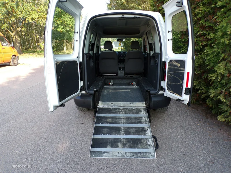 Volkswagen Caddy III 24