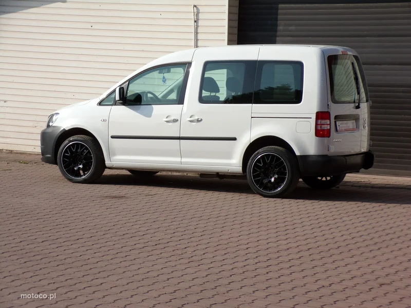 Volkswagen Caddy III 10