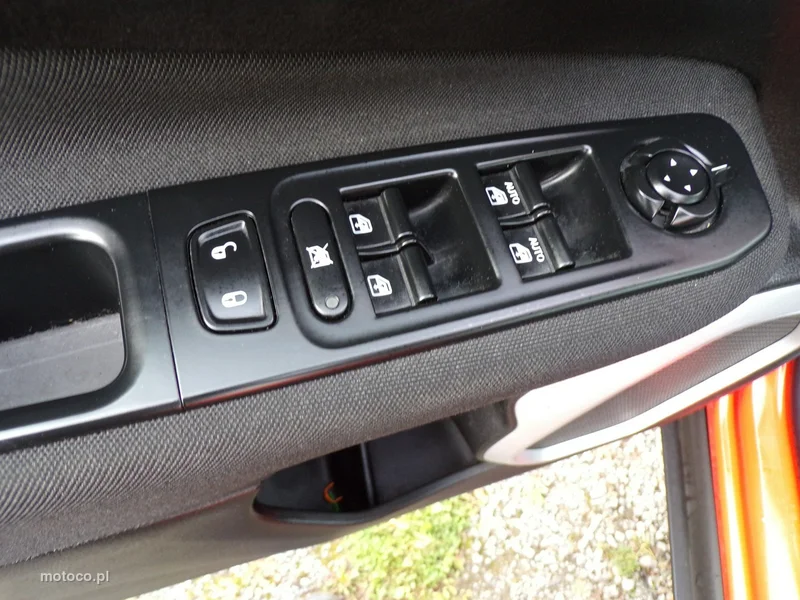 Jeep Renegade 23