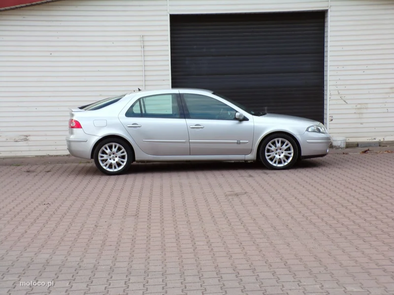 Renault Laguna II 4