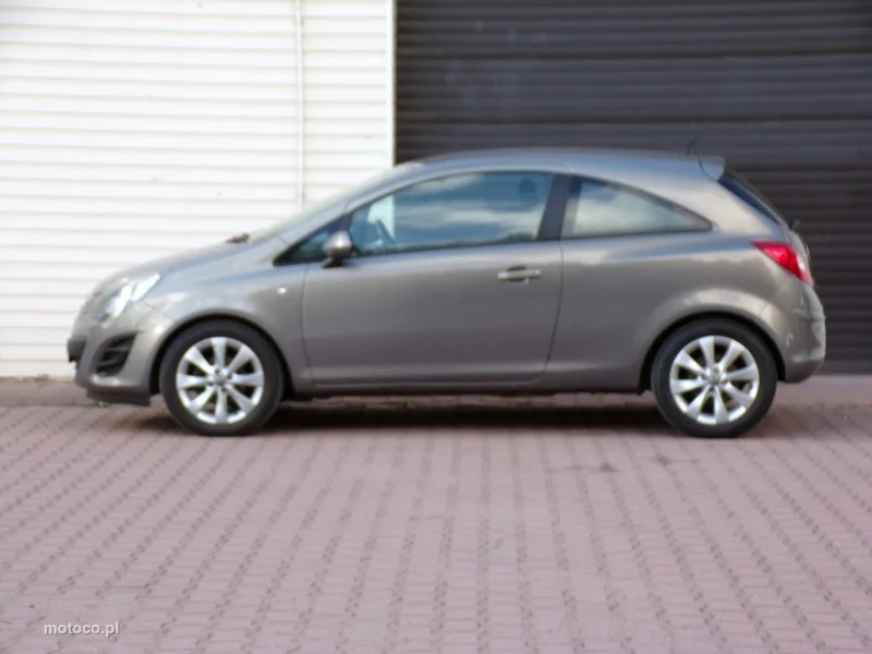 Opel Corsa D 11