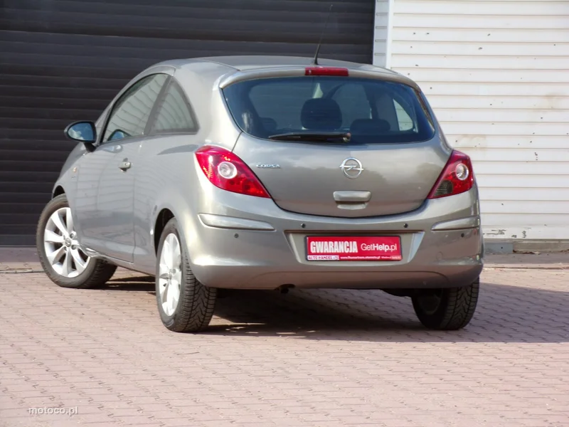 Opel Corsa D 16