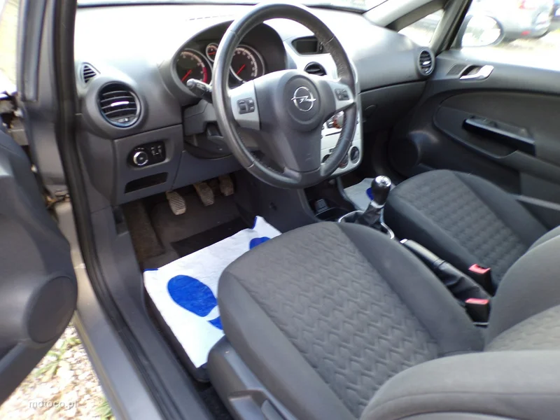 Opel Corsa D 18