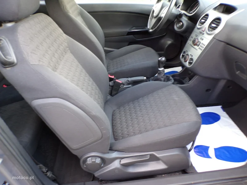 Opel Corsa D 25