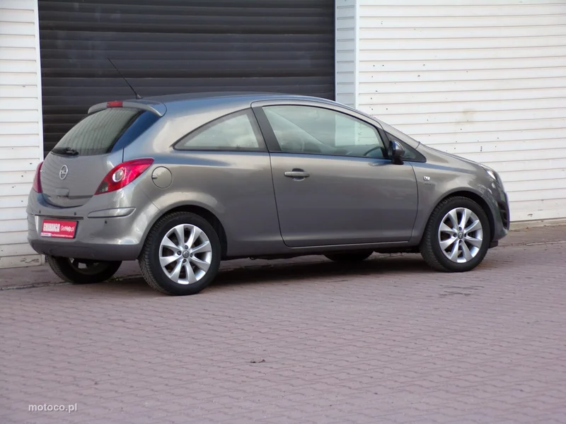 Opel Corsa D 6
