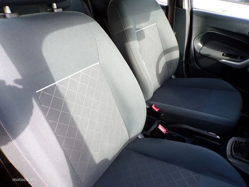Ford Fiesta VI 21