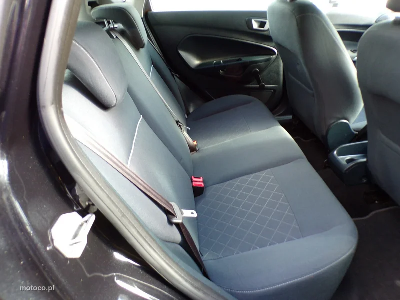 Ford Fiesta VI 23