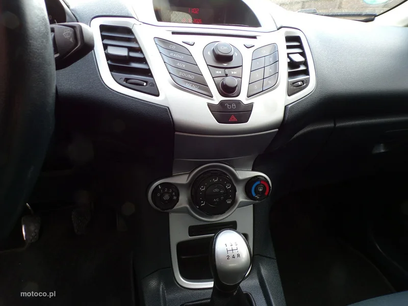 Ford Fiesta VI 28