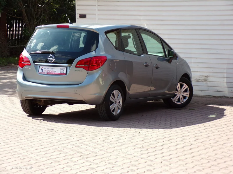 Opel Meriva B 12