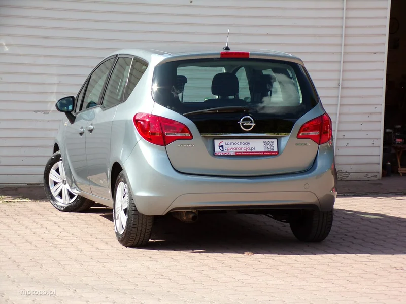 Opel Meriva B 15