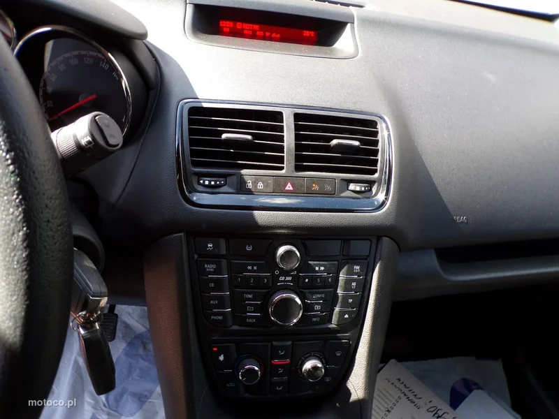 Opel Meriva B 20