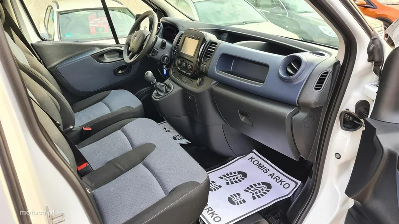 Opel Vivaro 12