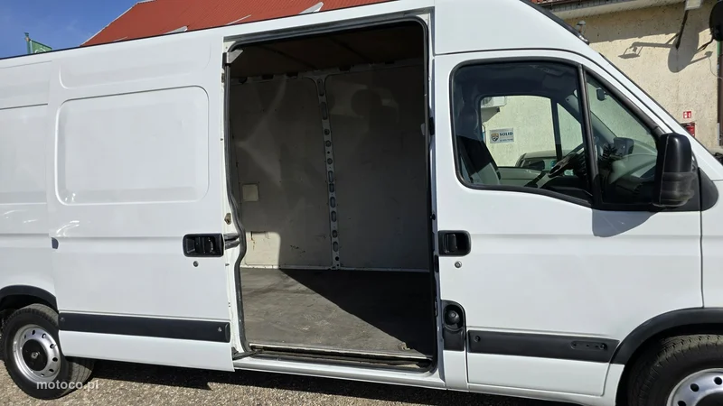 Renault Master 12
