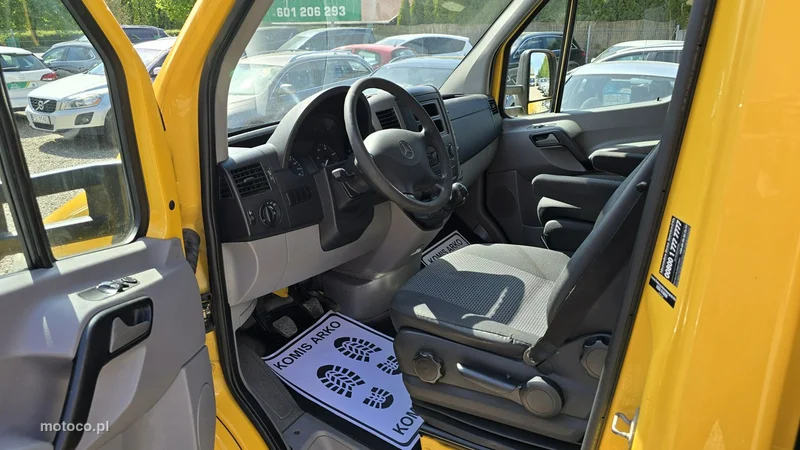 Mercedes-Benz Sprinter 9