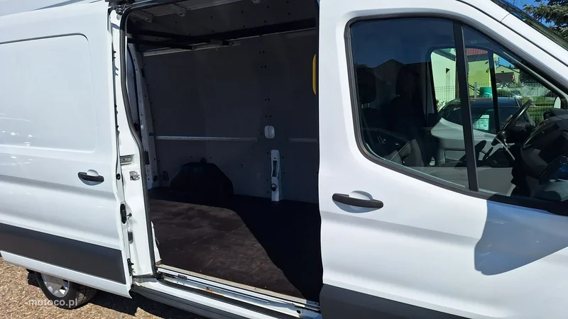 Ford Transit 12