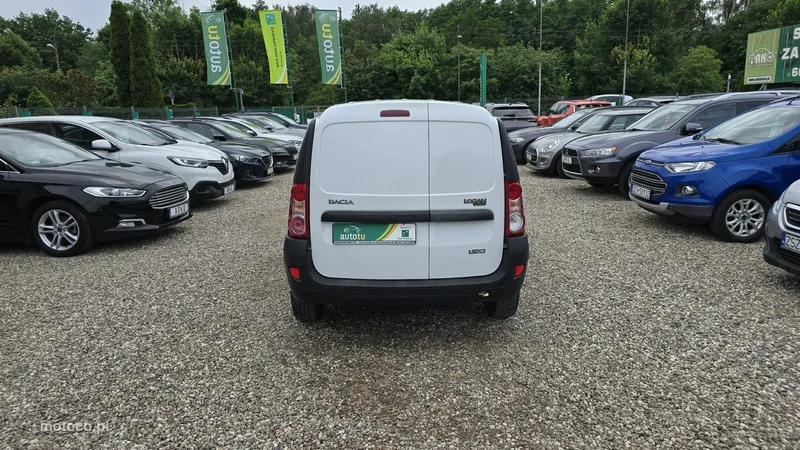 Dacia Logan 8