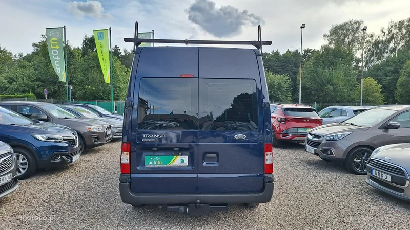 Ford Transit 8