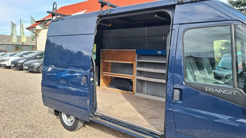 Ford Transit 12