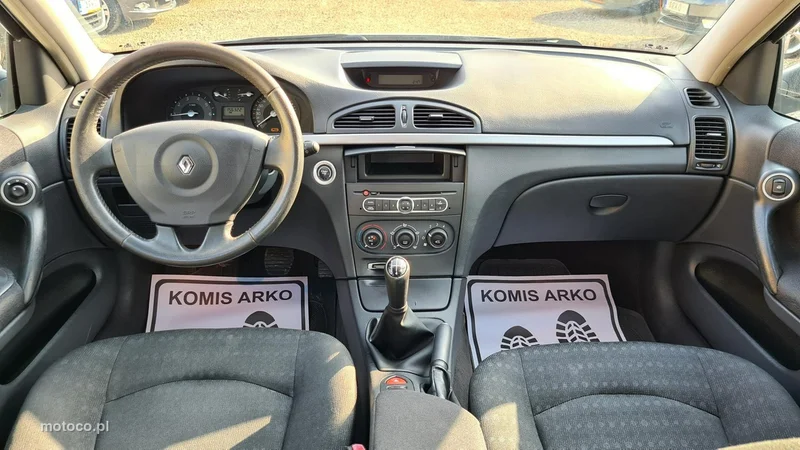 Renault Laguna II 11
