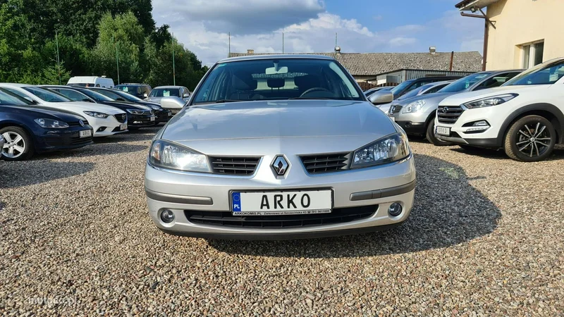 Renault Laguna II 6