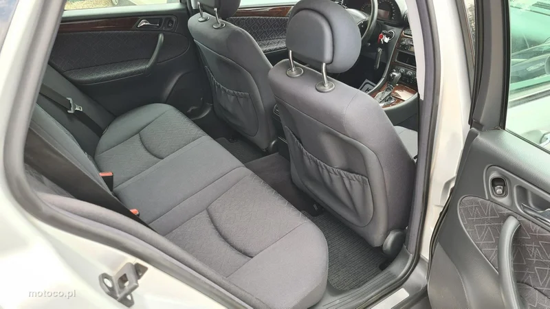 Mercedes-Benz Klasa C W203 C 180 13
