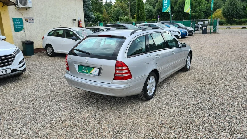 Mercedes-Benz Klasa C W203 C 180 4