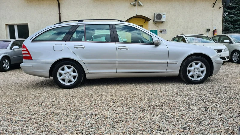 Mercedes-Benz Klasa C W203 C 180 7