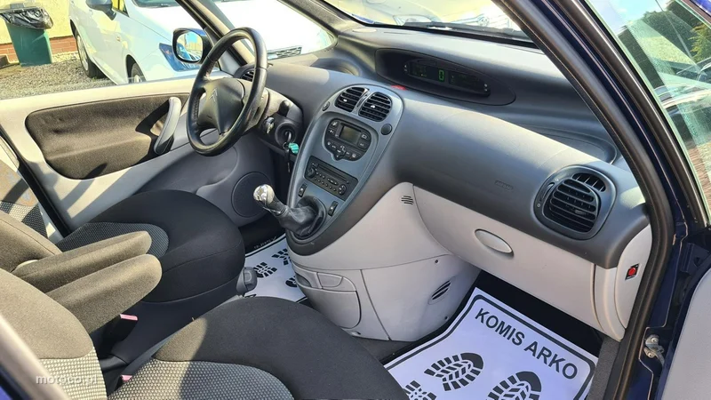 Citroen Xsara Picasso 12