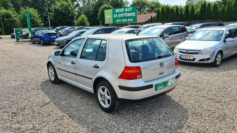 Volkswagen Golf IV 2