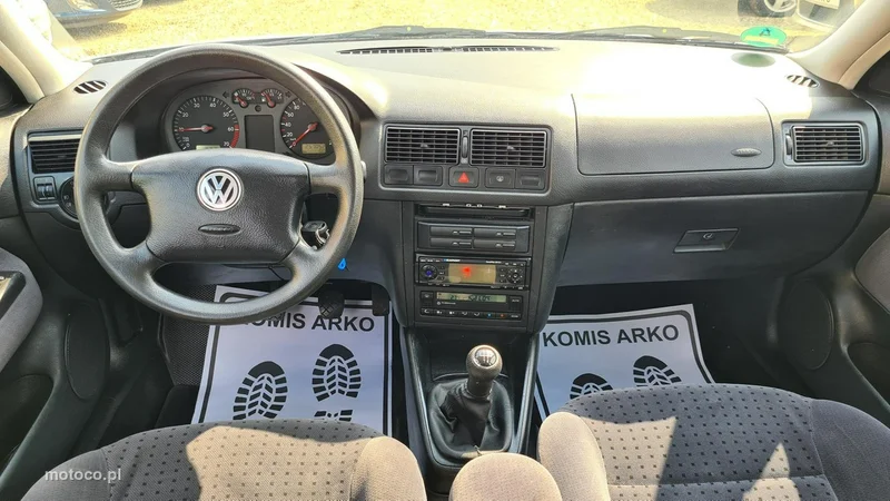 Volkswagen Golf IV 11