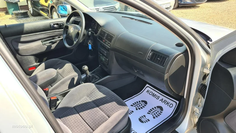Volkswagen Golf IV 12