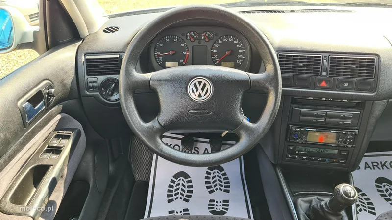 Volkswagen Golf IV 17