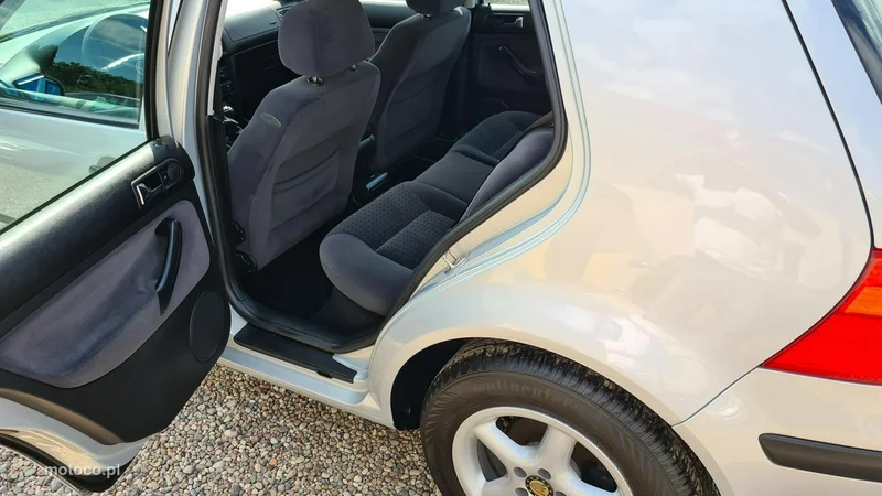 Volkswagen Golf IV 10